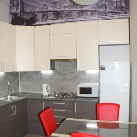 Apartment On Khorvatska Street Lviv Exterior photo