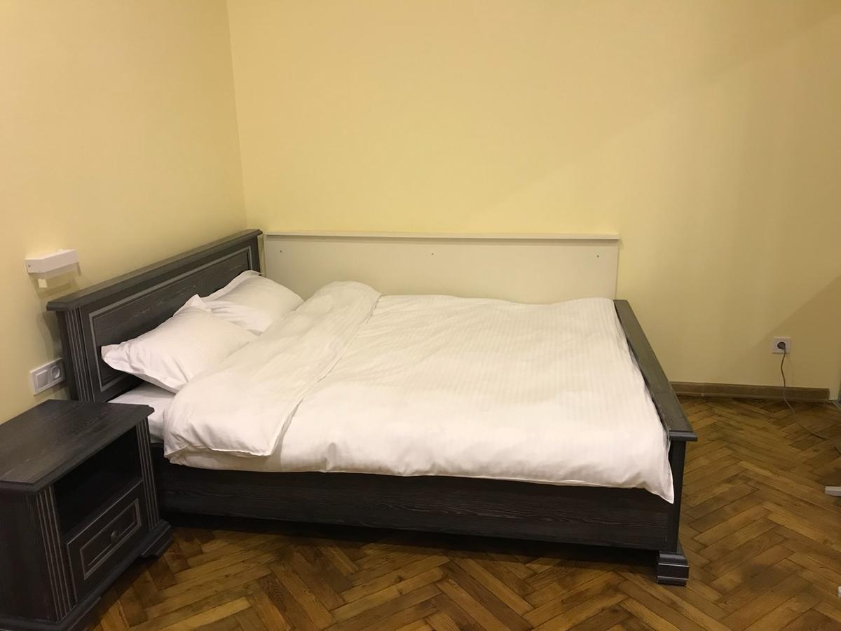On Khorvatska Street Apartment Lviv