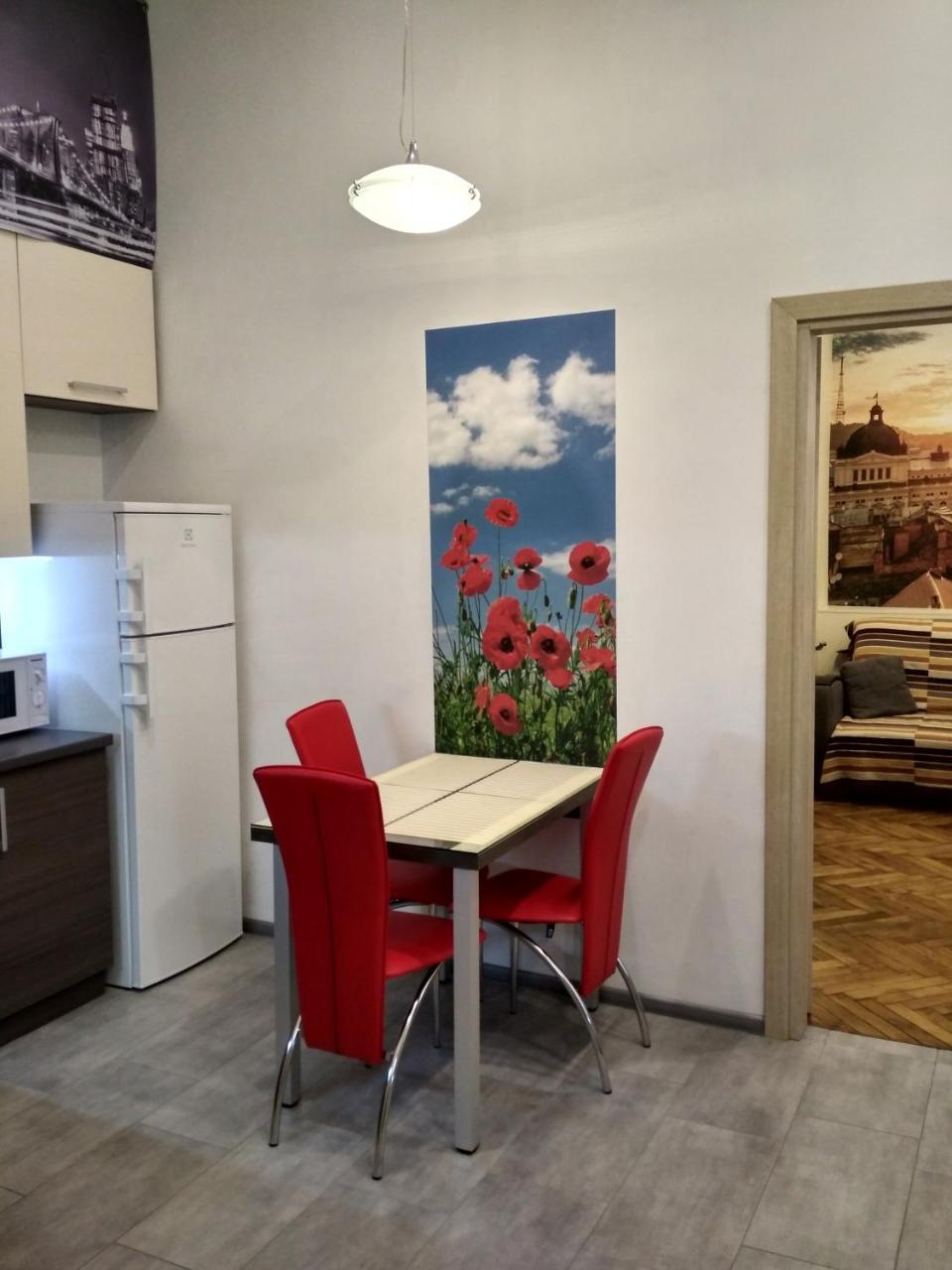 On Khorvatska Street Apartament Lwów